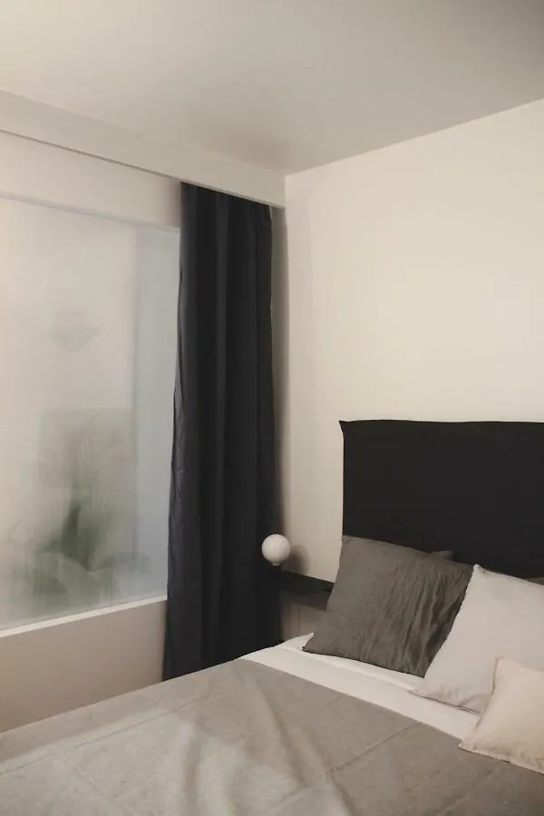 Joie Paris Tour Eiffel Apartment